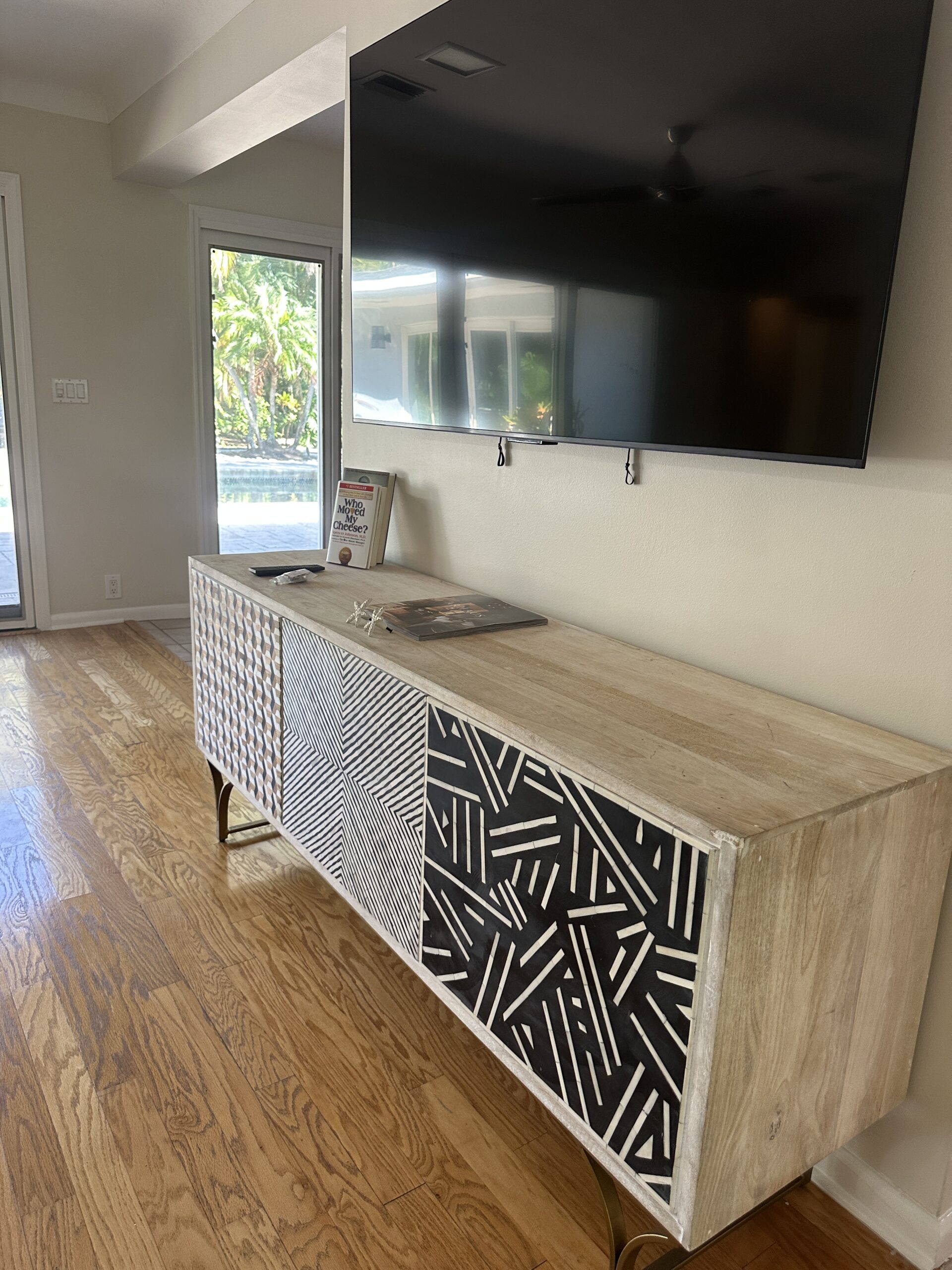 Media credenza